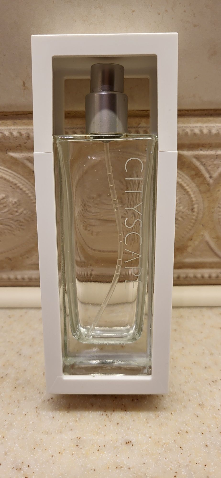 Пустые флаконы и коробки от духов  MARY KAY