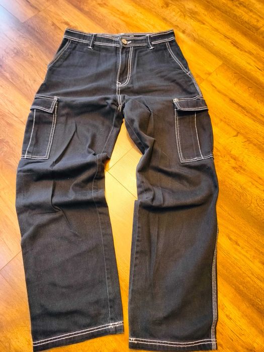 Spodnie Pull&Bear 36 czarne białe szwy kieszenie szerokie nogawki