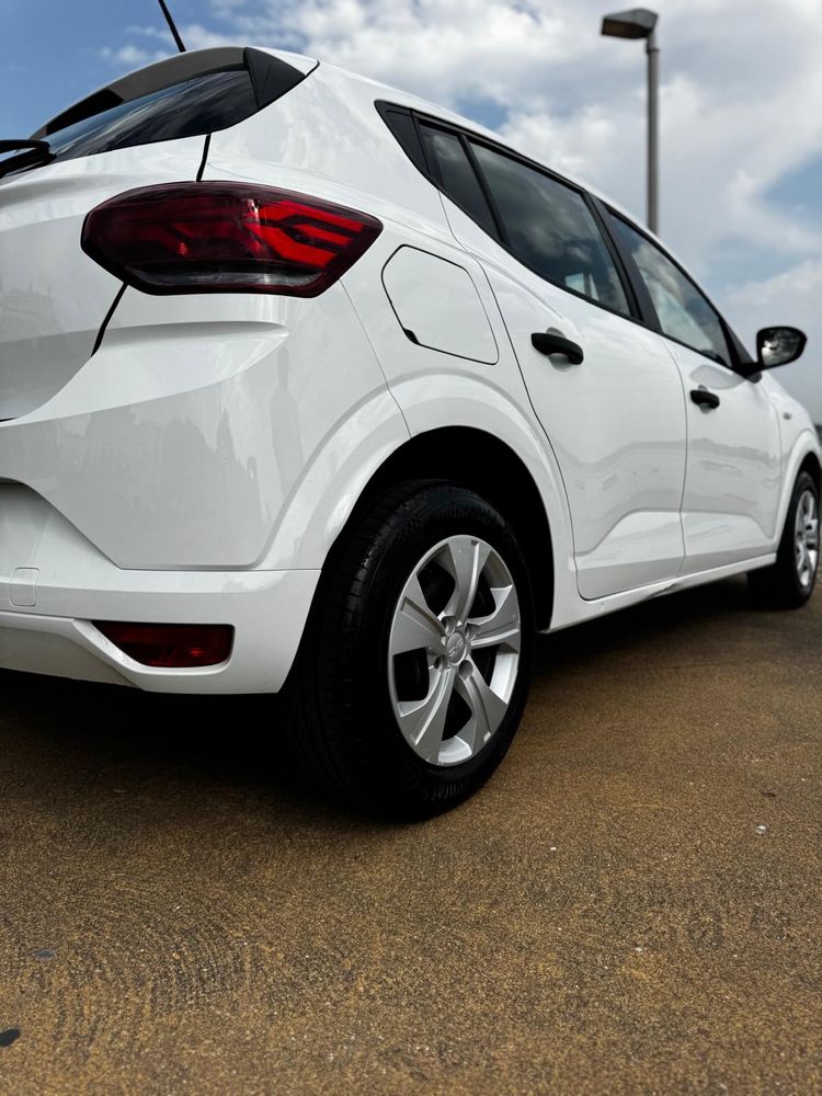 Vendo Dacia Sandero BI-FUEL