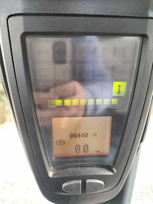 Empilhador Elétrico Linde 1200kg , 2013 , 6500h , Triplex 5,40,