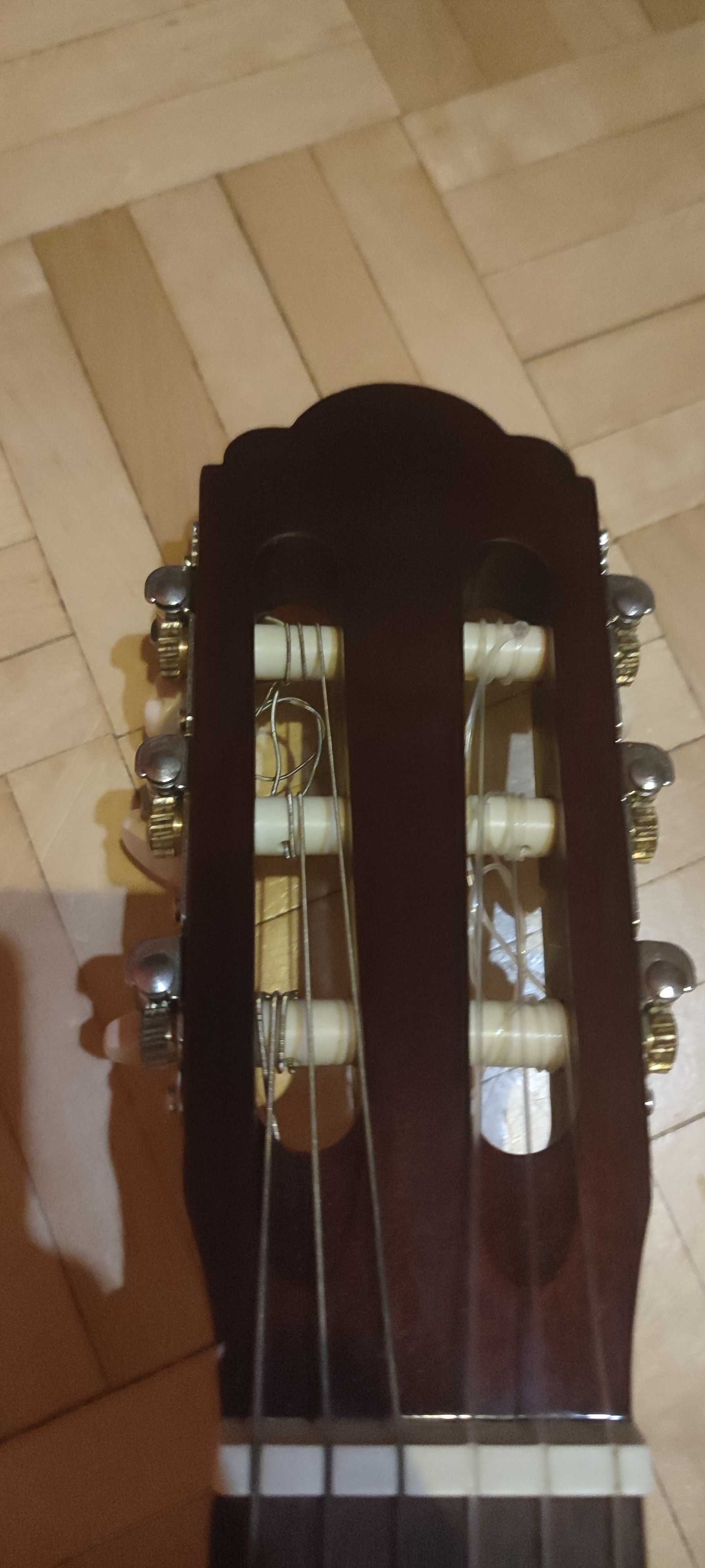 Gitara Valtierra VC-15-4/4