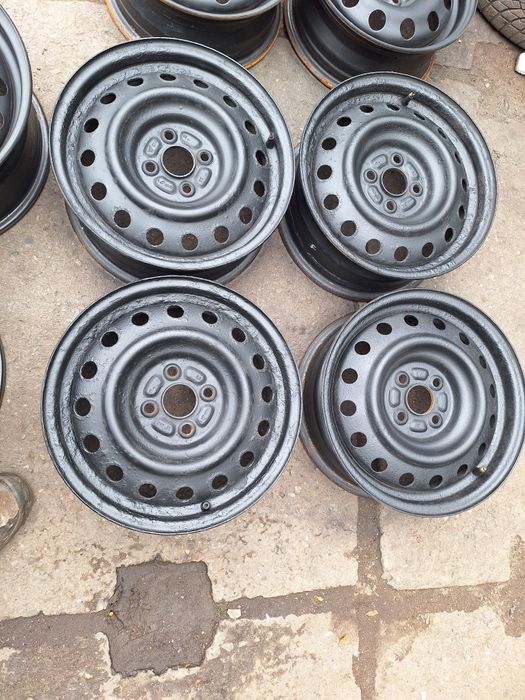 Felgi stalowe toyota Yaris 15 cali 4x100 et45