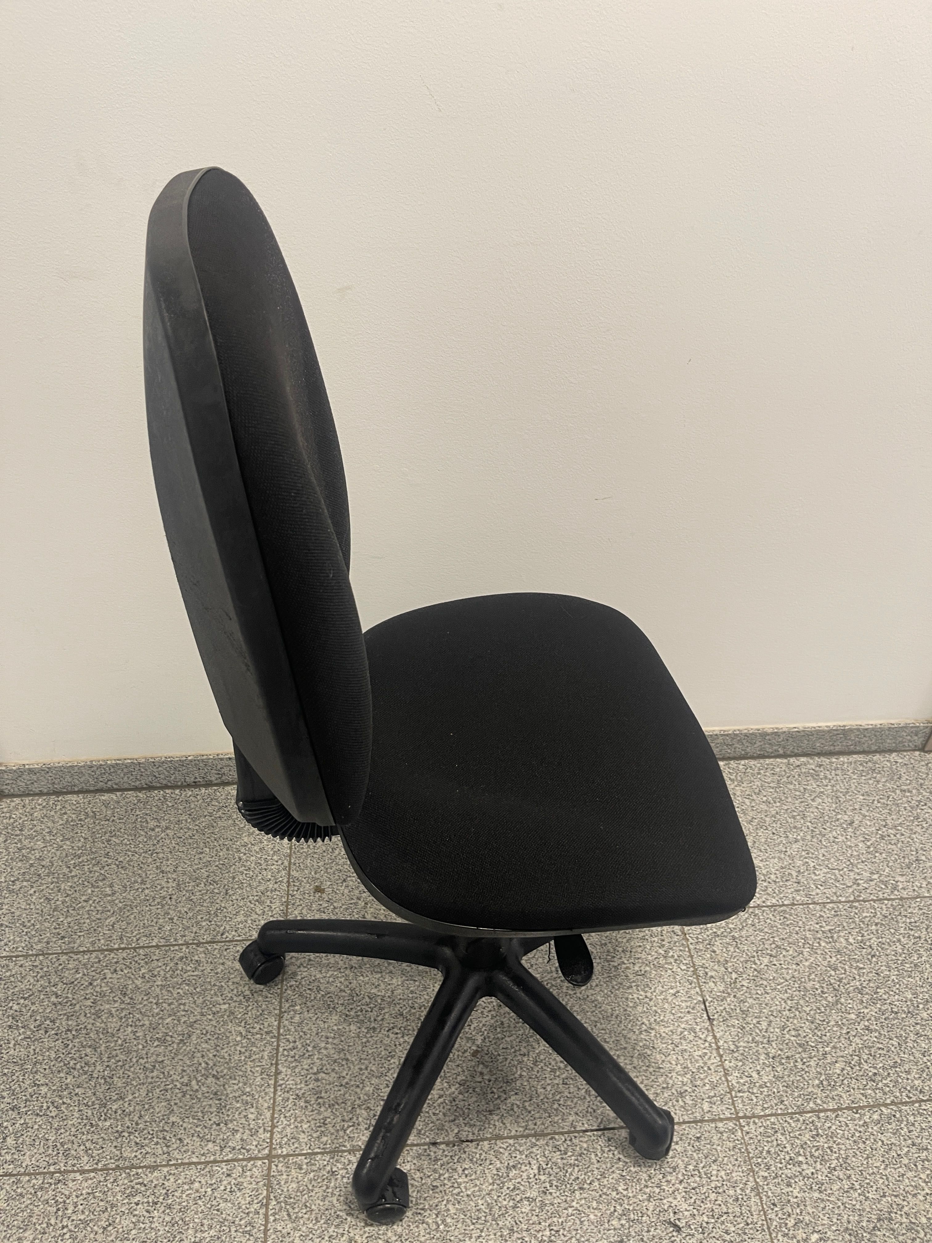 krzesła biurowe fotele meble biurowe krzesło obrotowe fotel