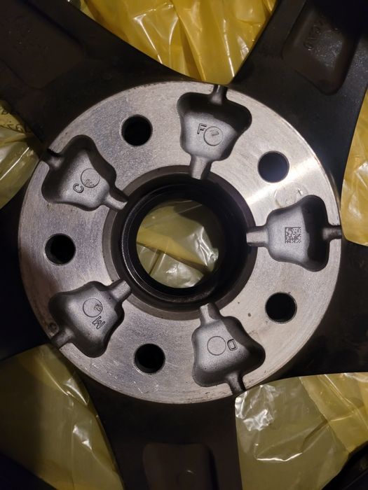 Aluminiowa felga Hyundai i30 N Line 7,5x18 ( kod prod. 52910G4CA0 )