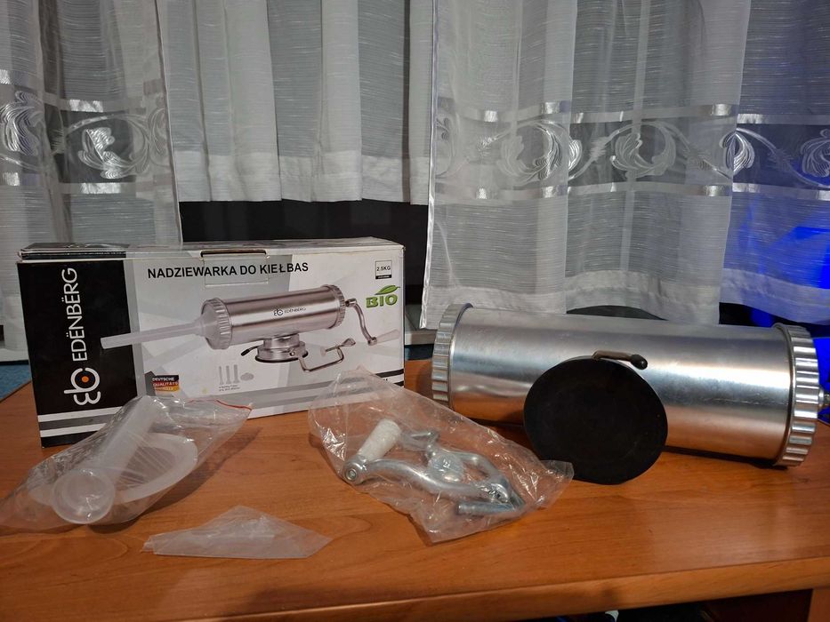 Nadziewarka do kiełbas edenberg 2.5 kg