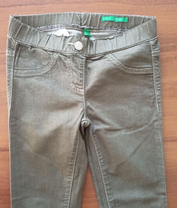 Zestaw ubrań dla dziewczynki rozmiar 128-134