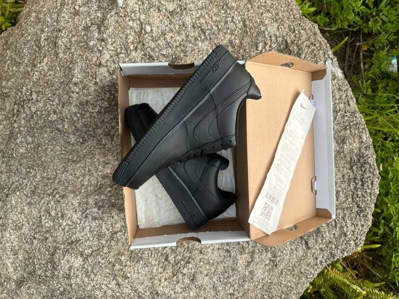 "Buty damskie Trampki" Nike_Air_Force_1_Low_Black r.40