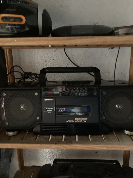 Radios antigos de varias marcas