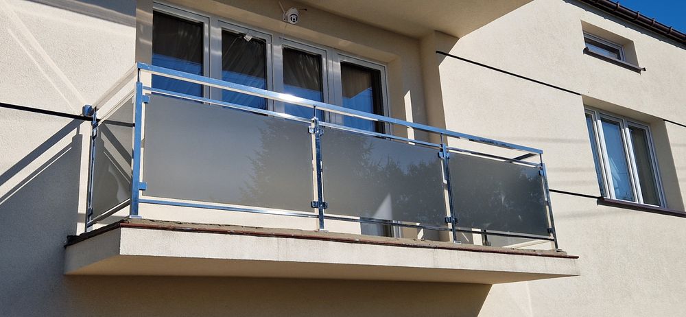 Balustrady na schody i balkon  malowane proszkowe i ze stali nierdzewn
