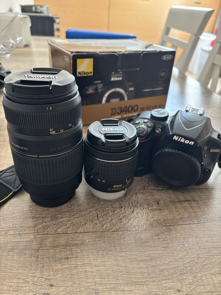 Nikon D3400 z dodatkowym obiektywem