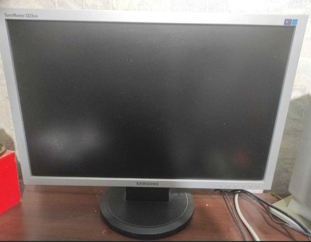 Samsung SynsMaster 2223nw