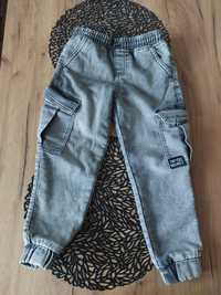 Spodnie jeansy cargo 110