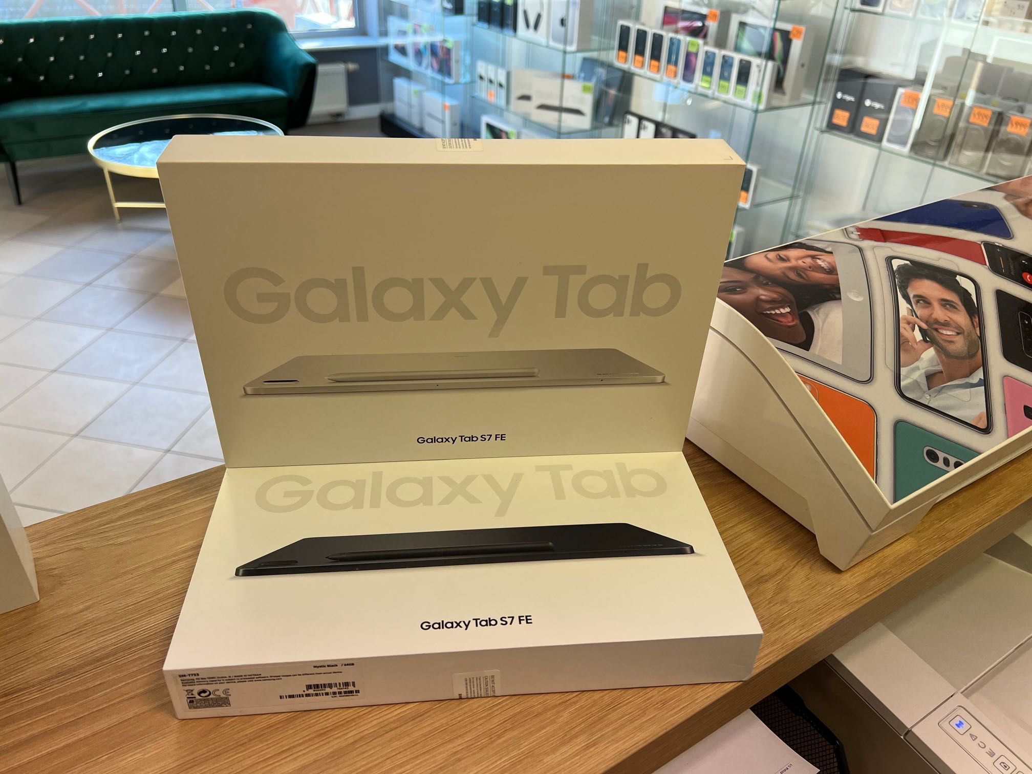 Tablet Samsung Galaxy Tab S7 FE 12.4 4/64GB Wi-Fi Czarny Różowy GW24m