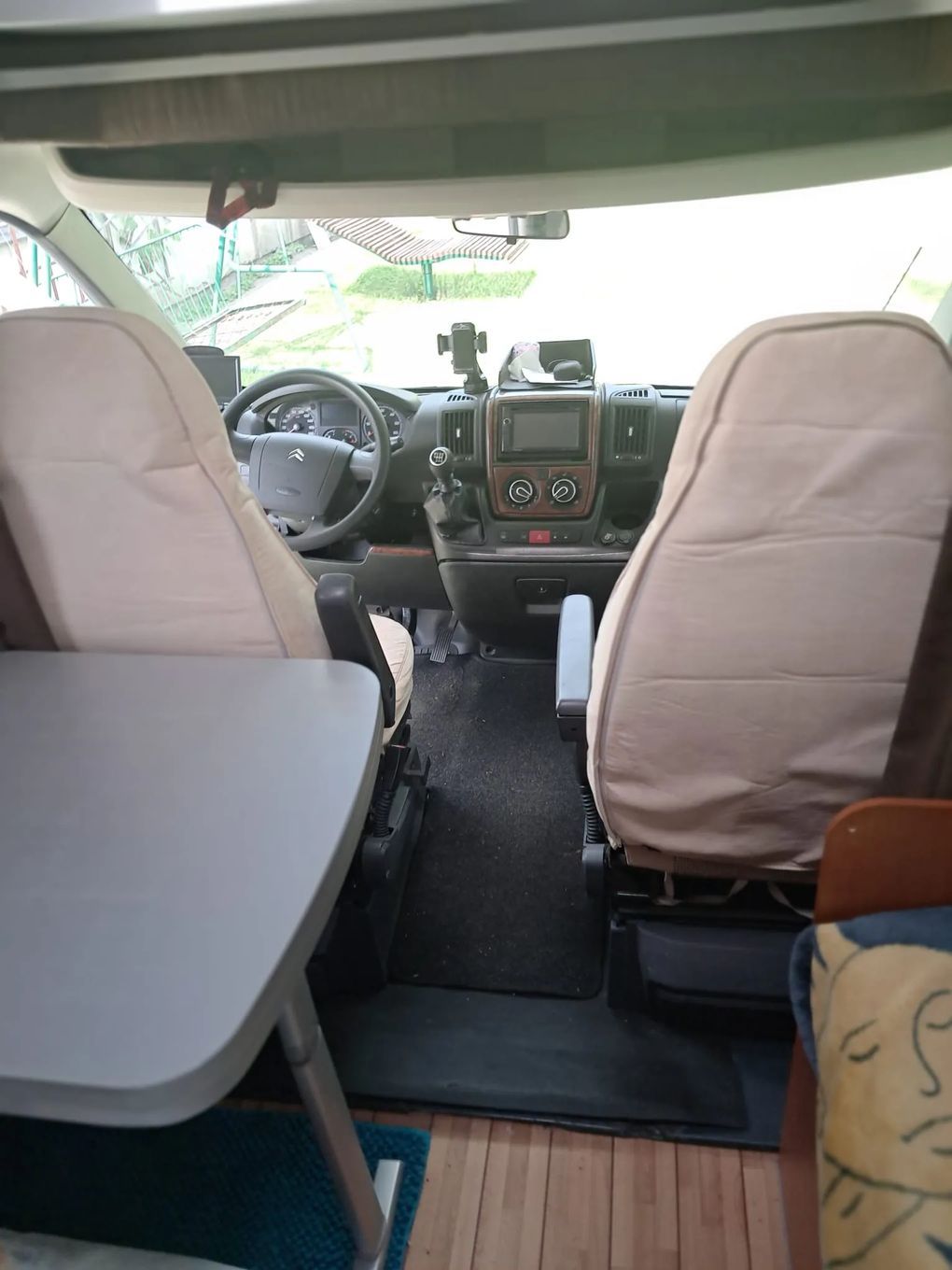 Citroën Jumper  Citroen Jumper z łóżeczkiem dziecięcym 0-4lat