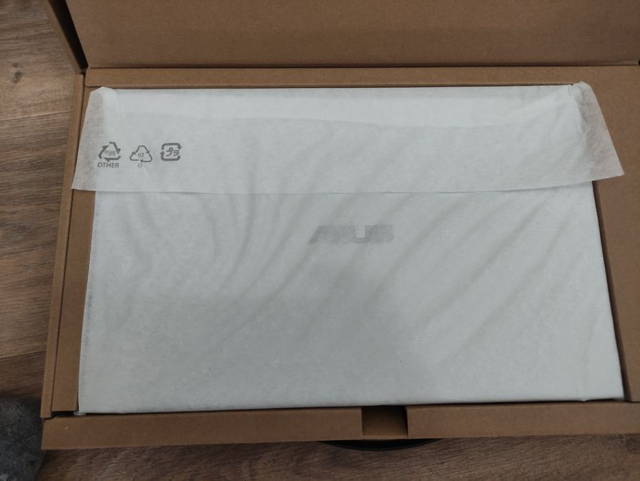 Asus VivoBook K512F - nowy