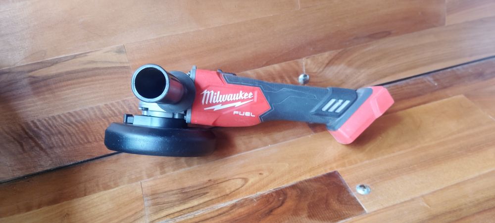 Продам болгарку Milwaukee M18 24 рік