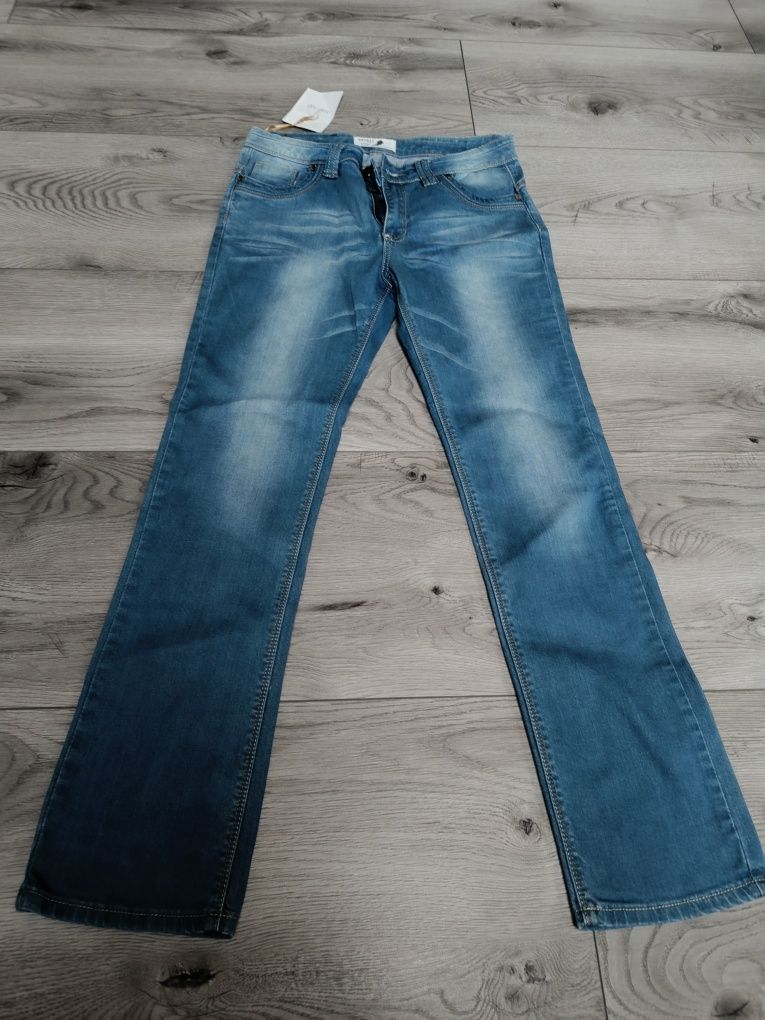 Spodnie jeans damskie