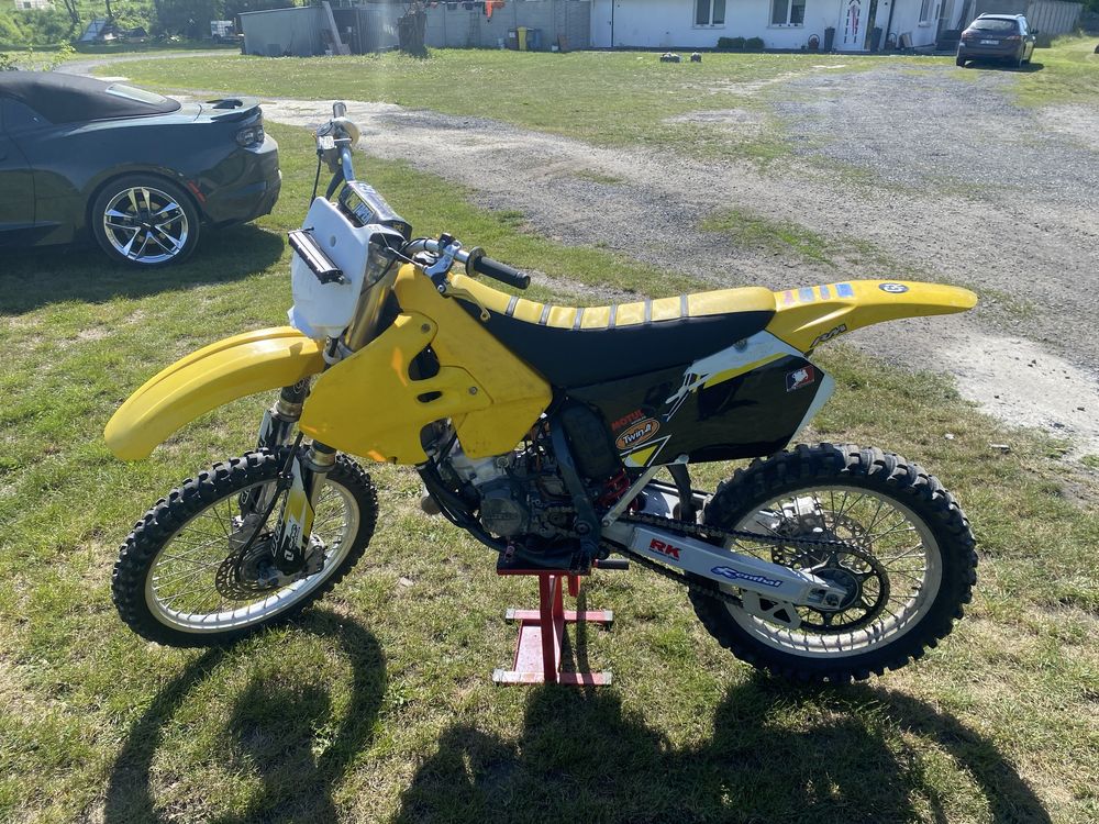 Suzuki RM 125 Cross
