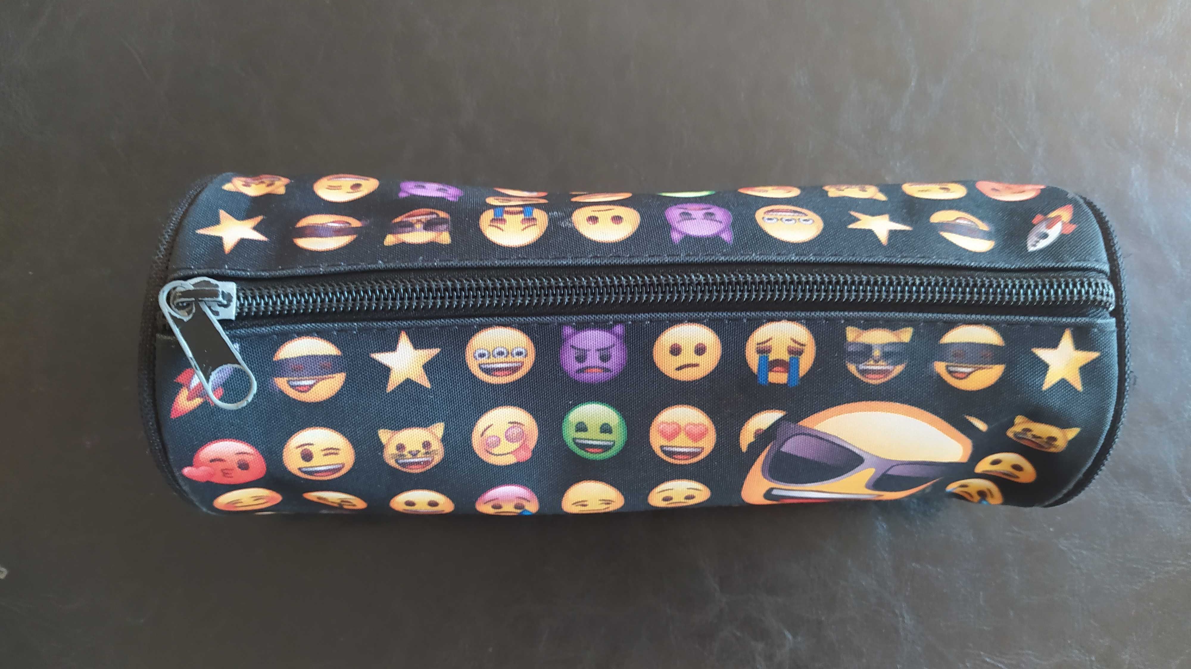 Estojo Emojis - Material Escolar