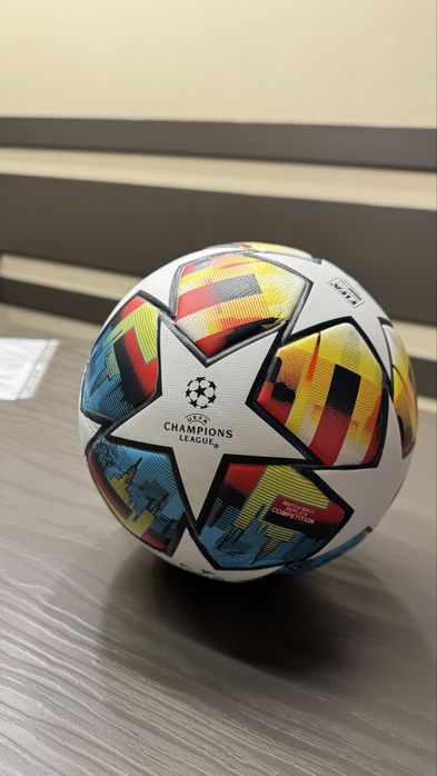 Мяч футбольный 5  фінал Лондон 2024 розмір 5 термошов