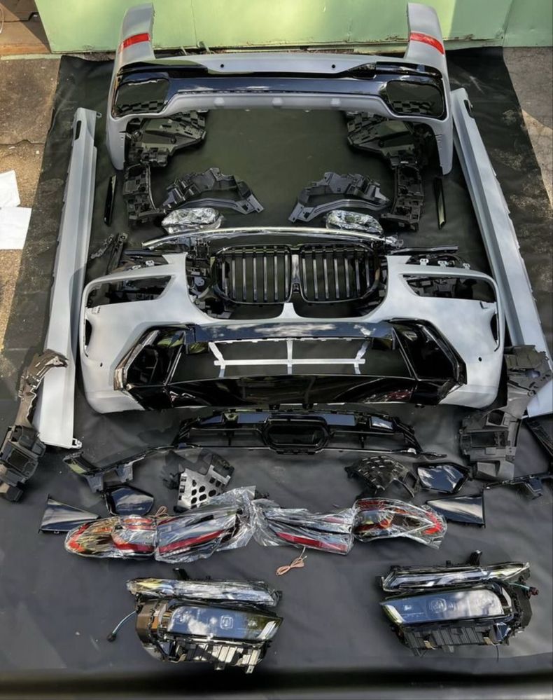 Рестайлинг BMW X7 G07 LCI обвес бампер M60i
