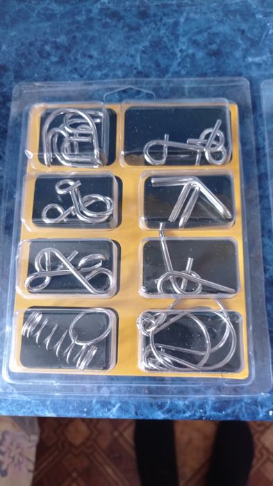 Логічна іграшка головоломка