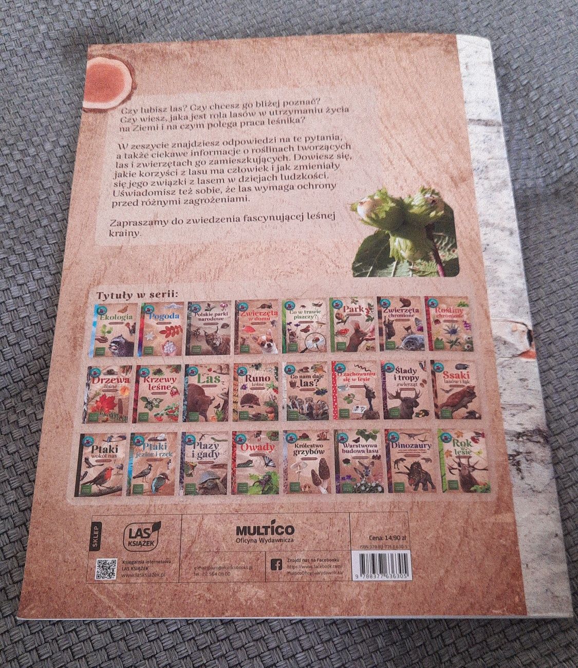 Książeczka z serii Młody obserwator przyrody Co na daje las