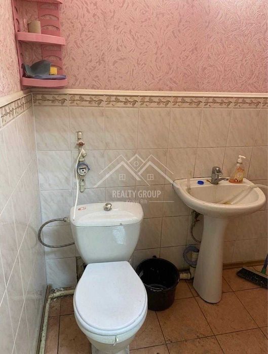 Продається комерційне приміщення (Даманський)