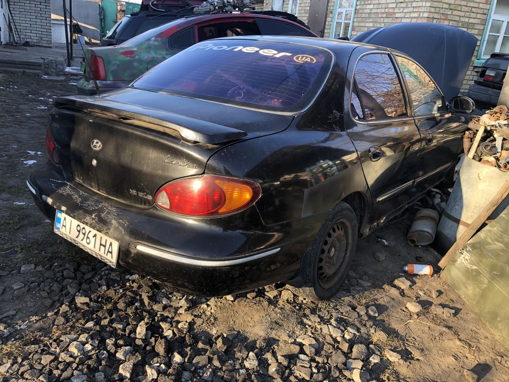 Розборка Huindai Lantra 1.8 бензин автомат