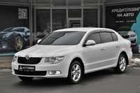 Офіційний Skoda Superb 2013 року