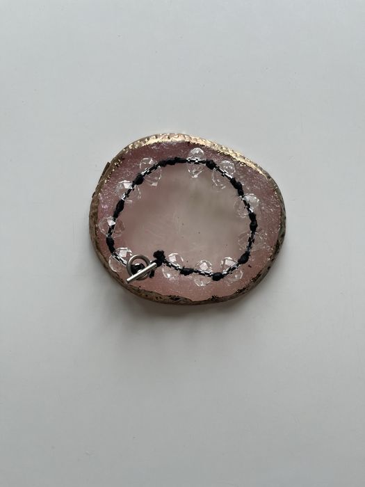 Bransoletka z przezroczystymi koralikami