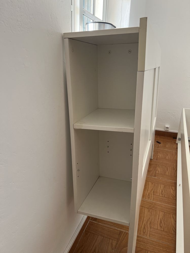 Cabeceira com arrumaçao ikea