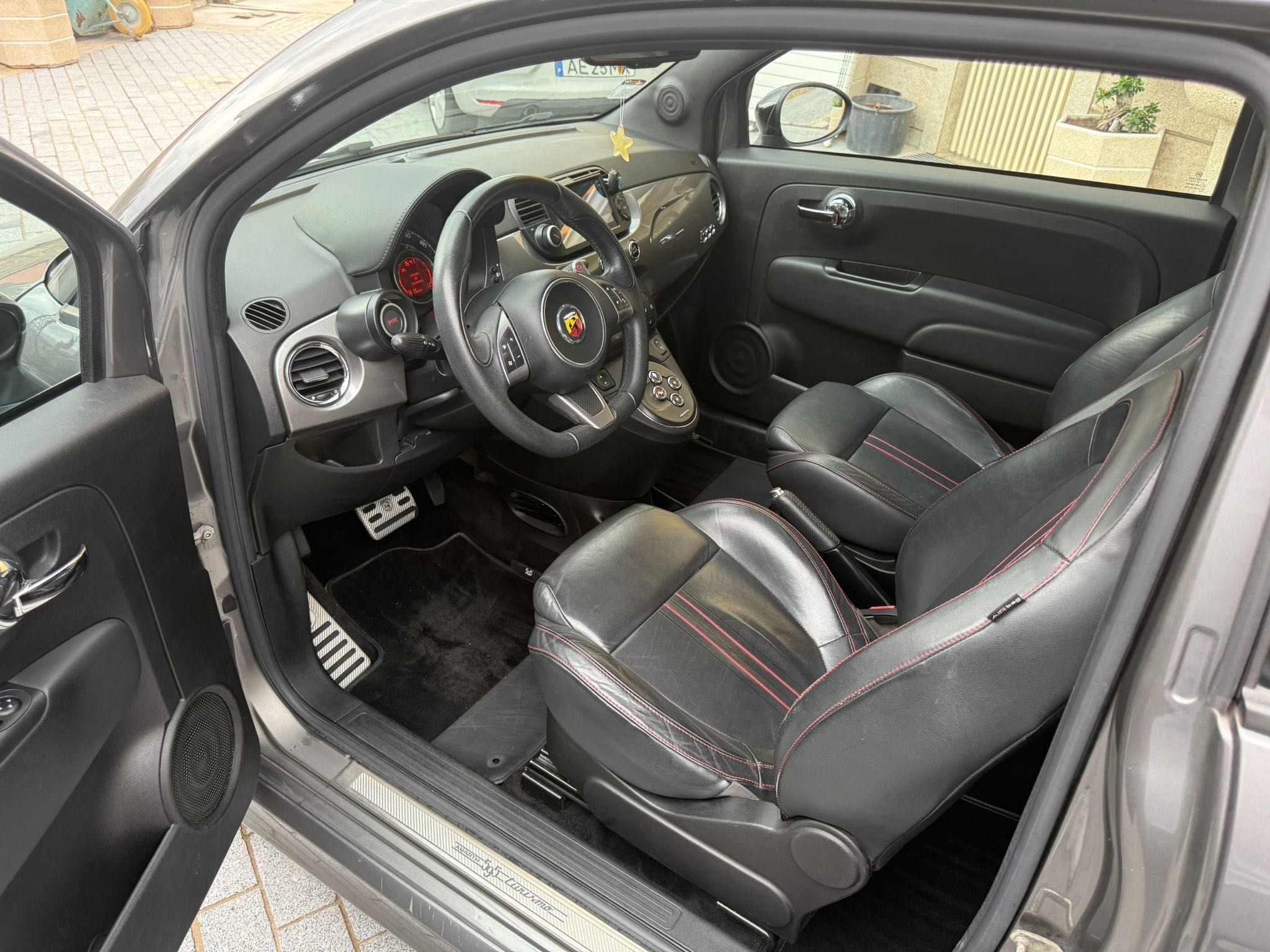 Carro Abarth 595 turismo