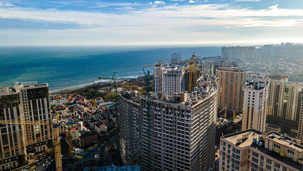 Продається простора квартира в ЖК «Атмосфера», Аркадія