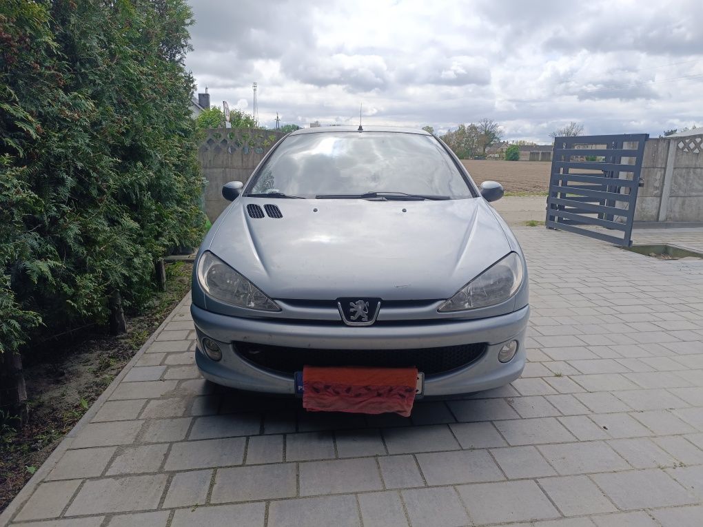 Peugeot 206 1.4 + Lpg