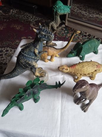 Міні колекція динозавриків, цена за всі.