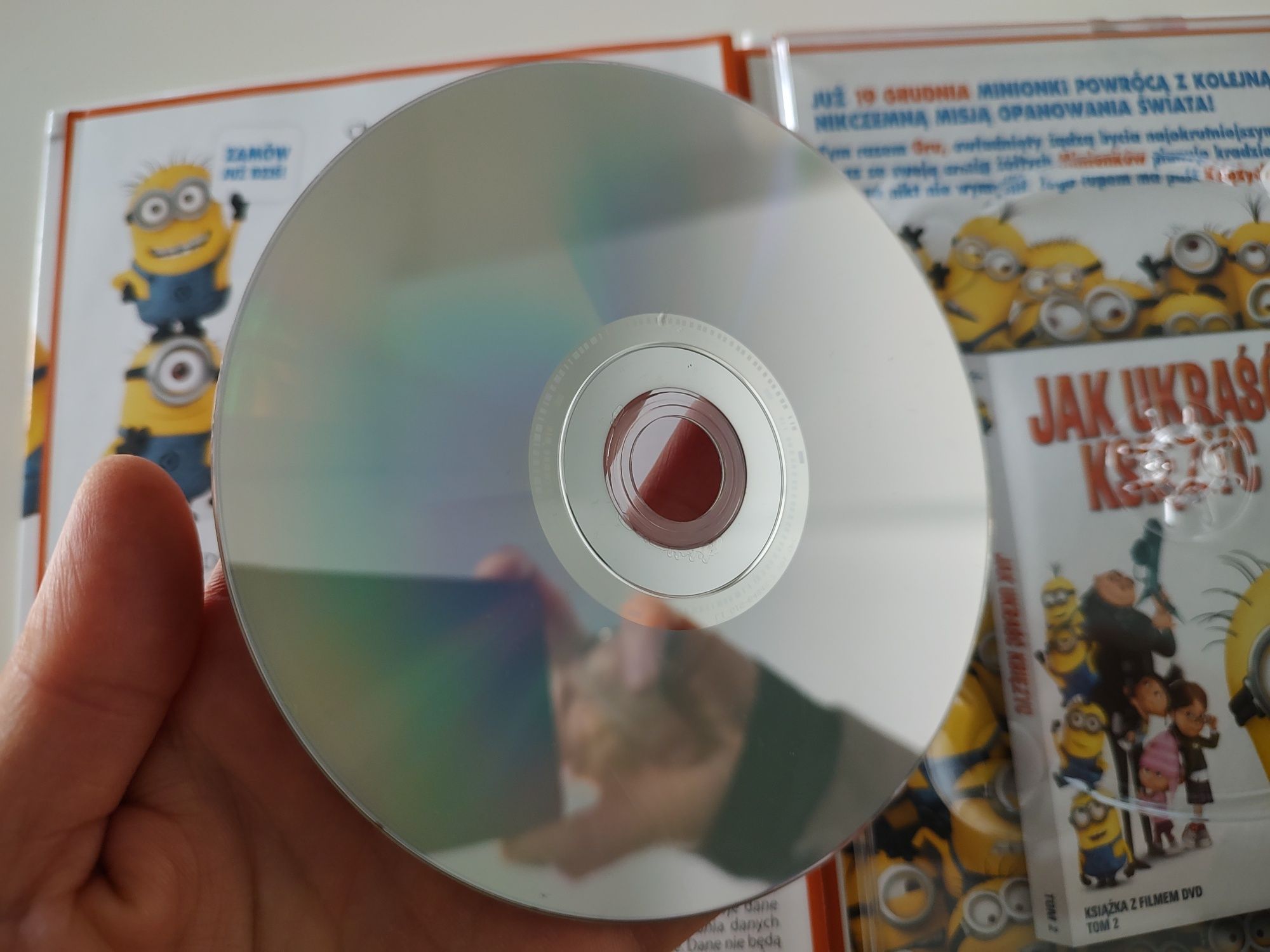 Minionki rozrabiają - film DVD płyta + książeczka