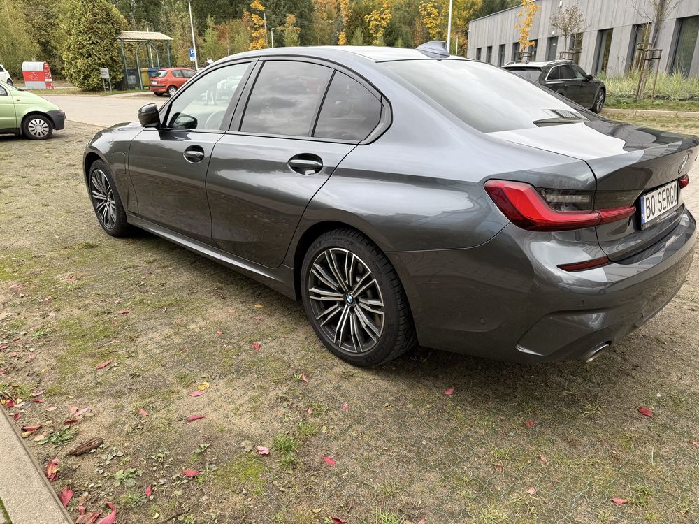 Bmw 330e g20 hybryda plug-in