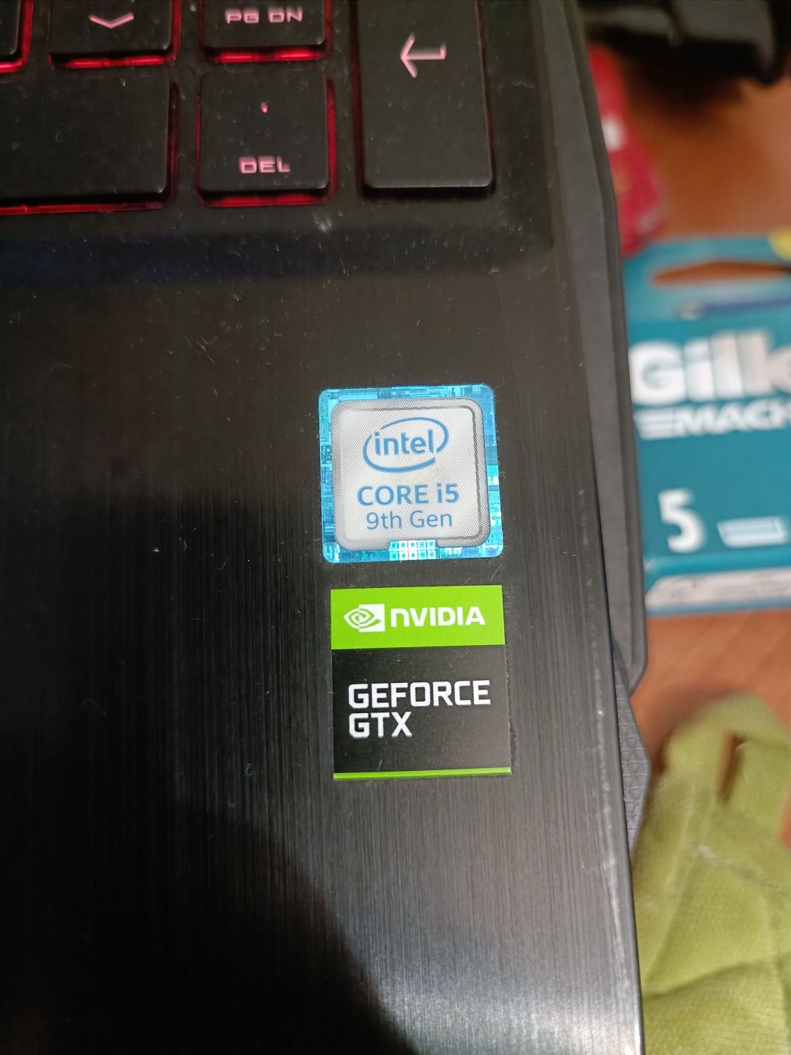 Portátil Omen 15-dc1112TX i5 9300h gtx 1650