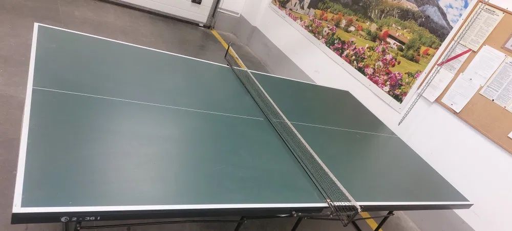 Stół do tenisa stołowego