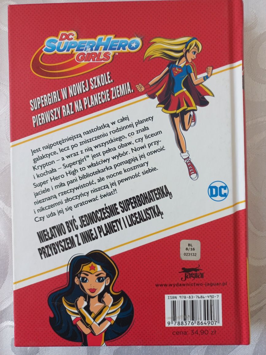 Lisa Yee Super Hero Girls