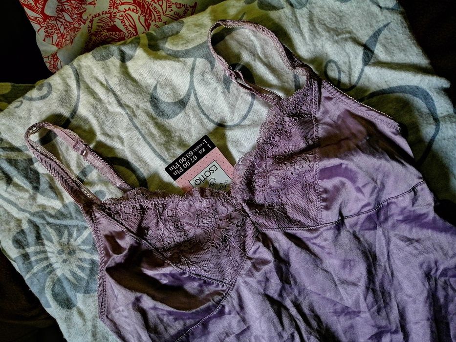 ESOTIQ top koszulka bluzeczka z koronką, Nowa z metką. Xs S