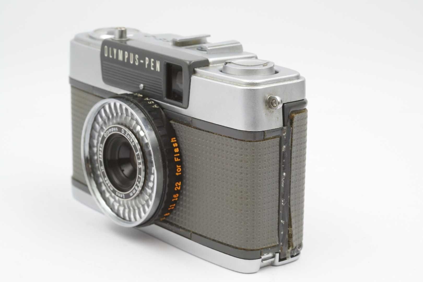 Olympus PEN EE-2   28mm f3.5