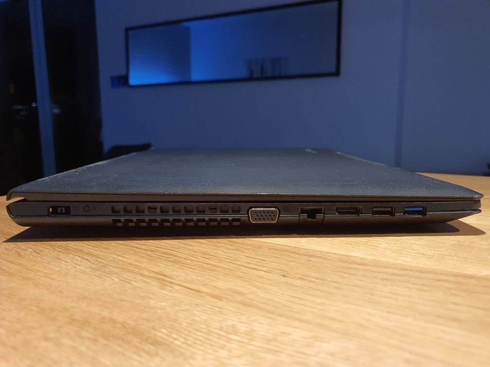 Lenovo G50-30 . 4GB DDR3, 240GB SSD