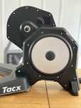 Trenażer Tacx Flux S Smart