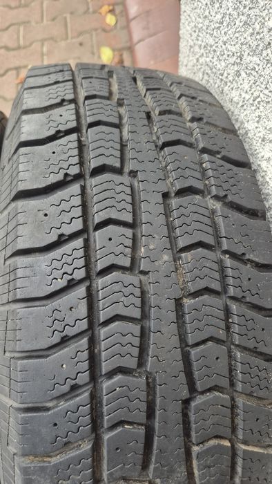 Opony zimowe Cooper Discoverer 215 70 R16