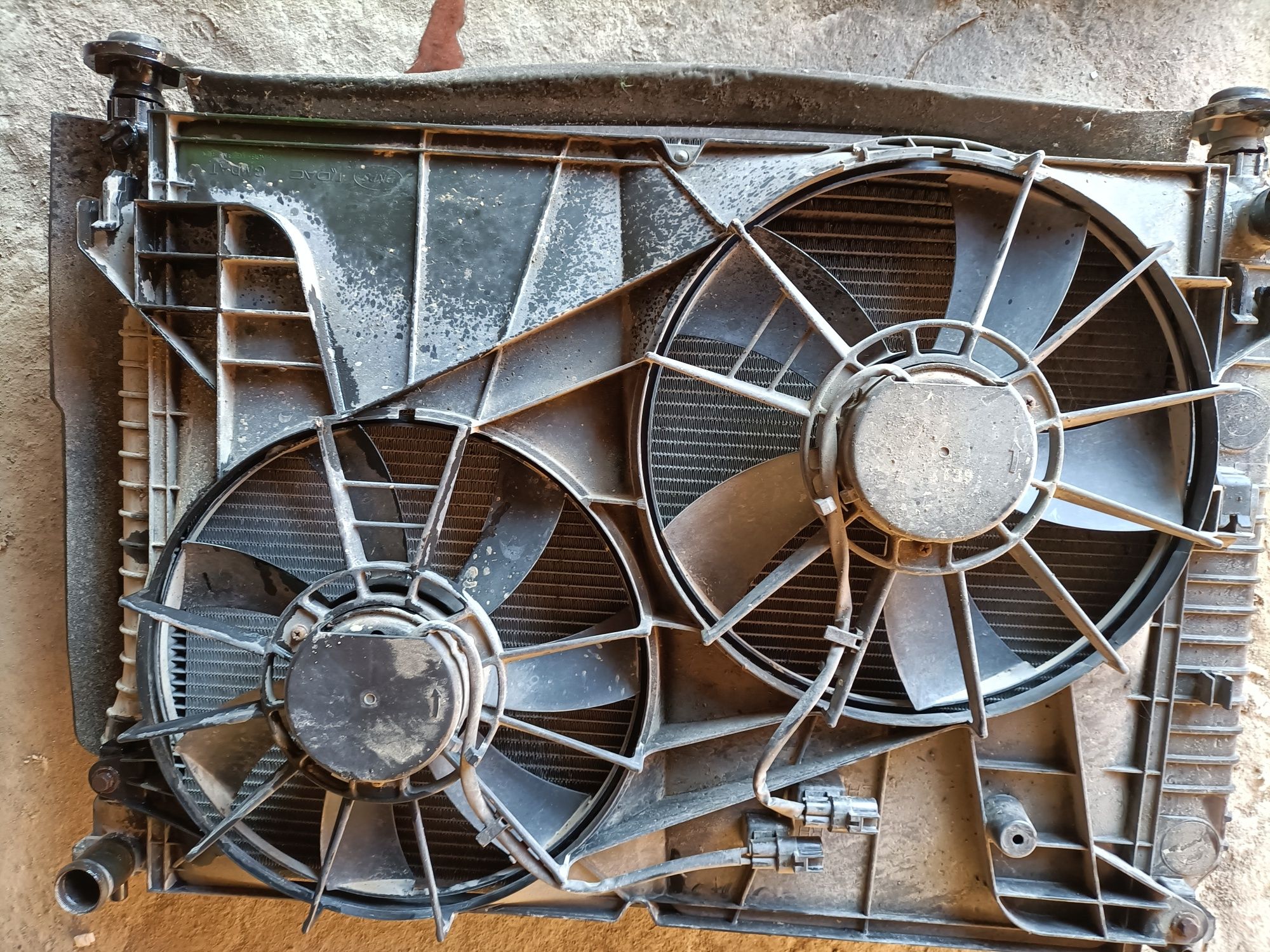 Chlodnice  z wentylatorami captiva 2.4 06-10r