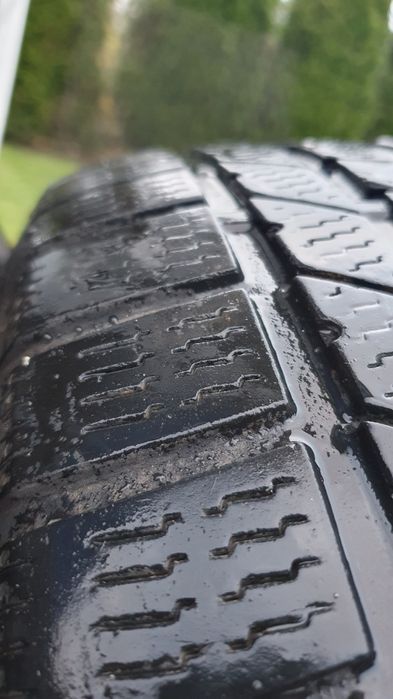 Koła z oponami zimowymi do Kia Sportage 215/65/R16