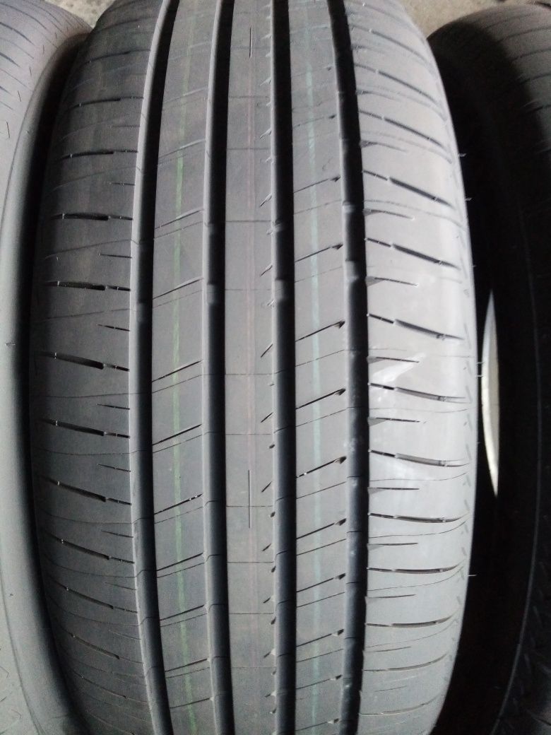 Nowe Bridgestone 235/50r20