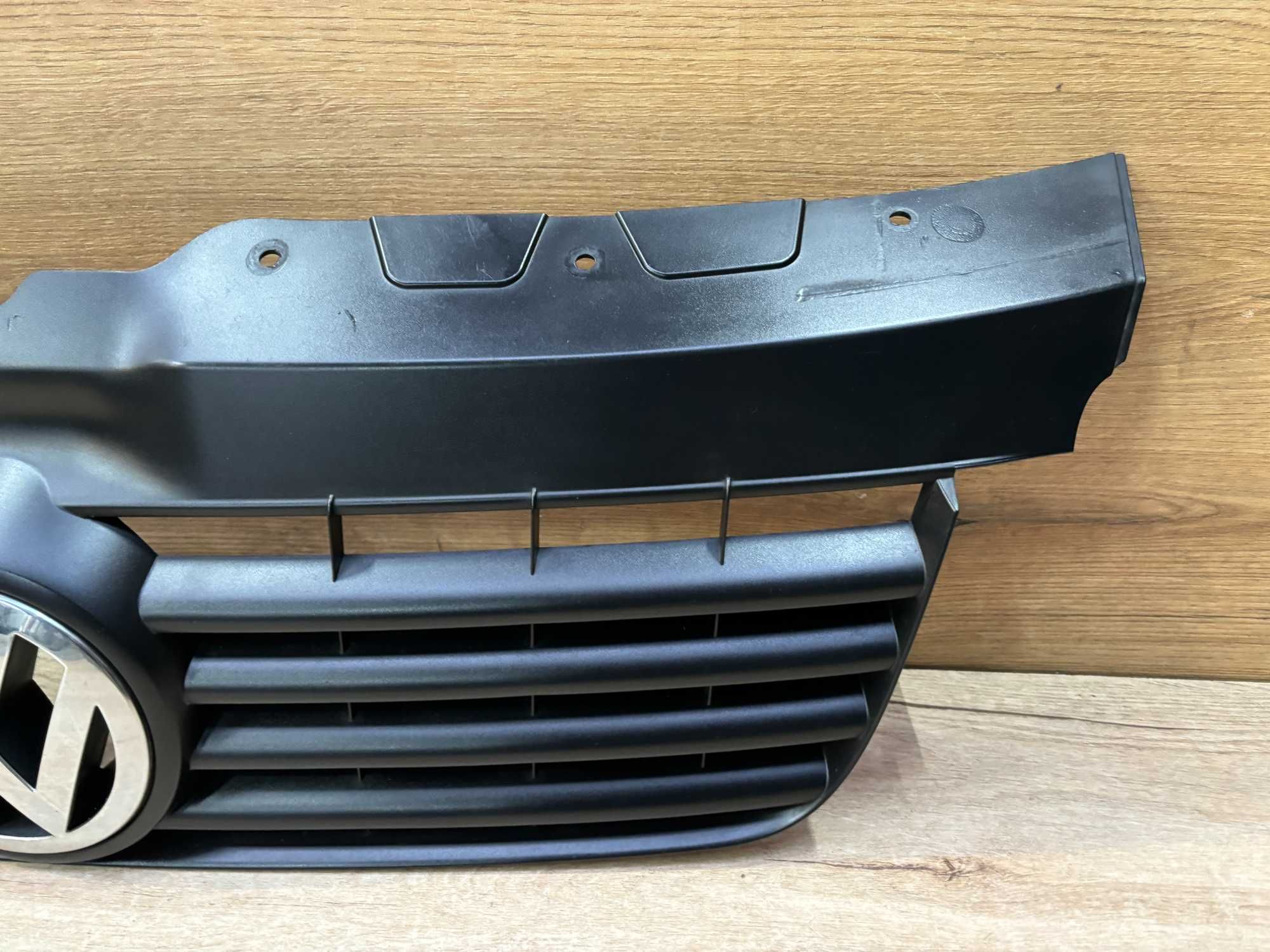 Grill atrapa zderzaka Volkswagen T5